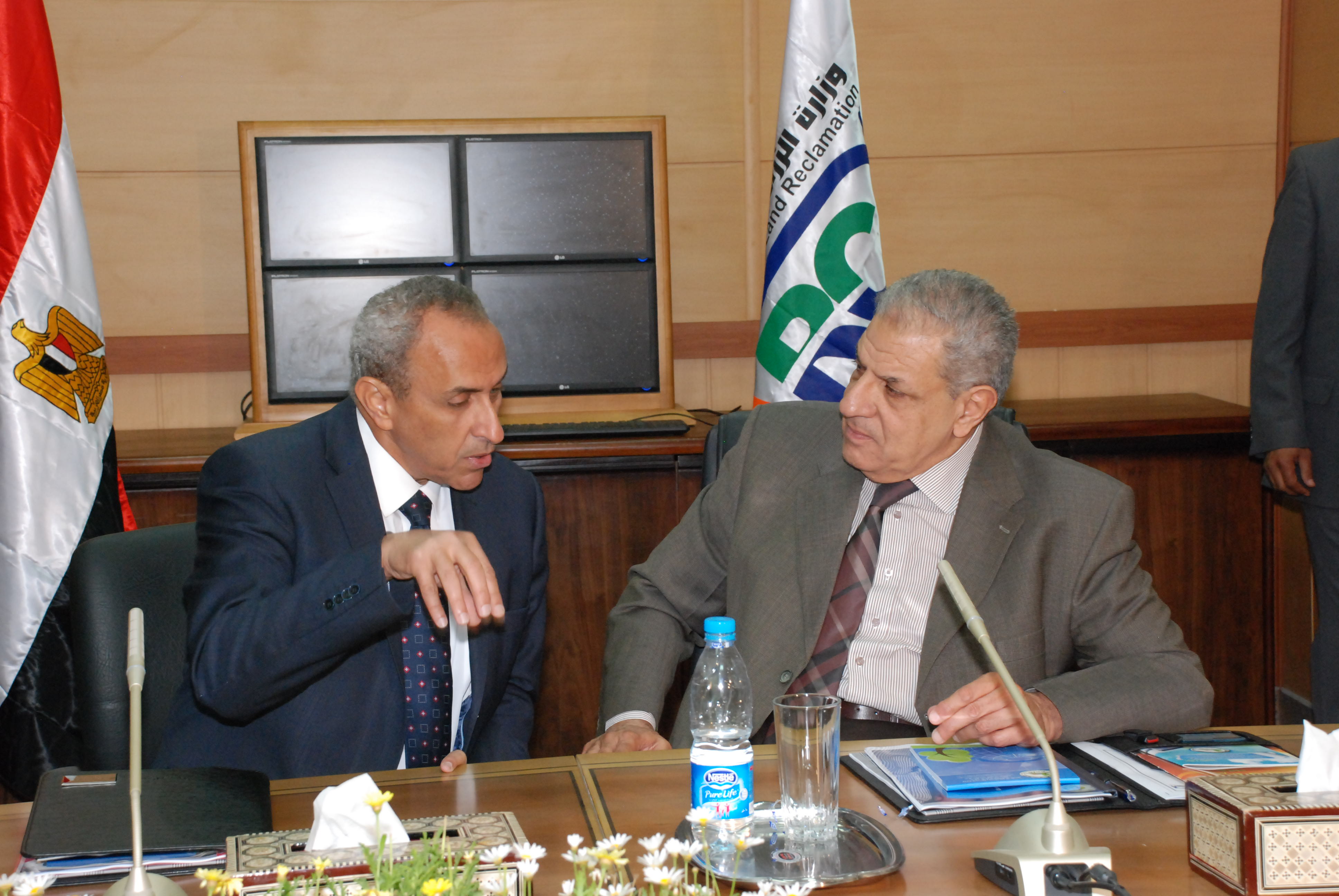 “محلب” يرافقه “ابوحديد” يفتتحان عدداً من المنشآت الجديدة بوزارة الزراعة