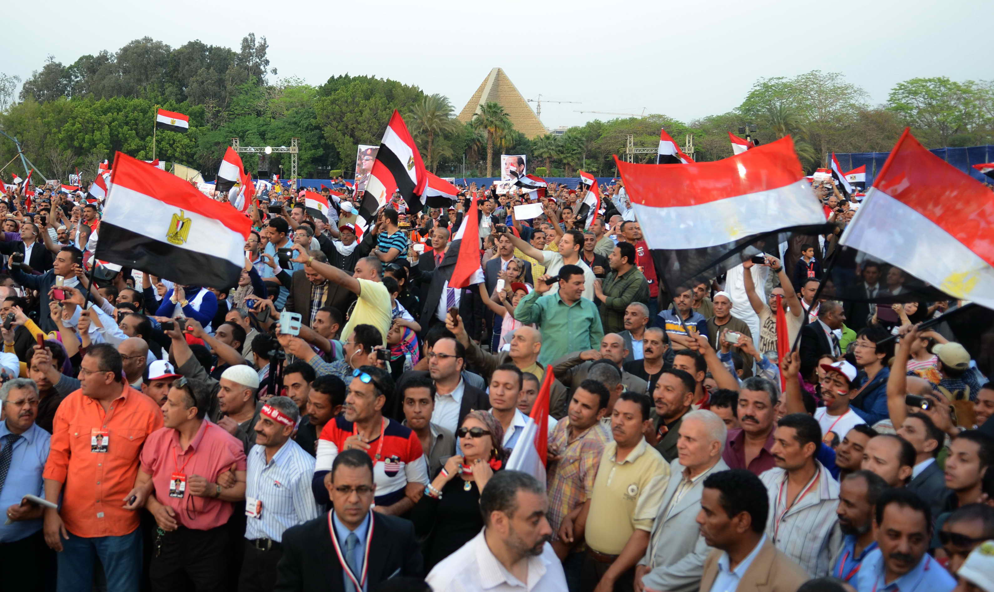 المؤتمر الشعبى لعبد الفتاح السيسي بقاعه المؤتمرات