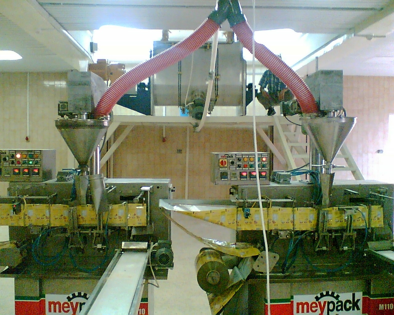 الولايات المتحدة ومصر تفتتحان مركز تعبئة وتخزين بالنوبارية