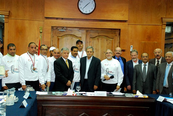 القابضة لمياه الشرب تجتمع بالشركات التابعة لمناقشة احتياجات القطاع