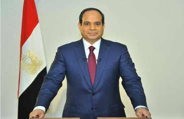 السيسي يرأس أول اجتماع للحكومة الجديدة