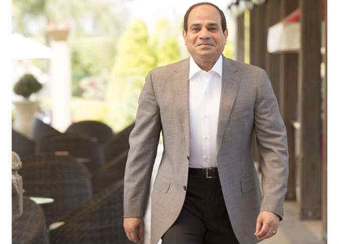 هاشتاج تنصيب السيسي ,, والحديث عن المرزوقي كثير ,, و قلادة النيل لمنصور