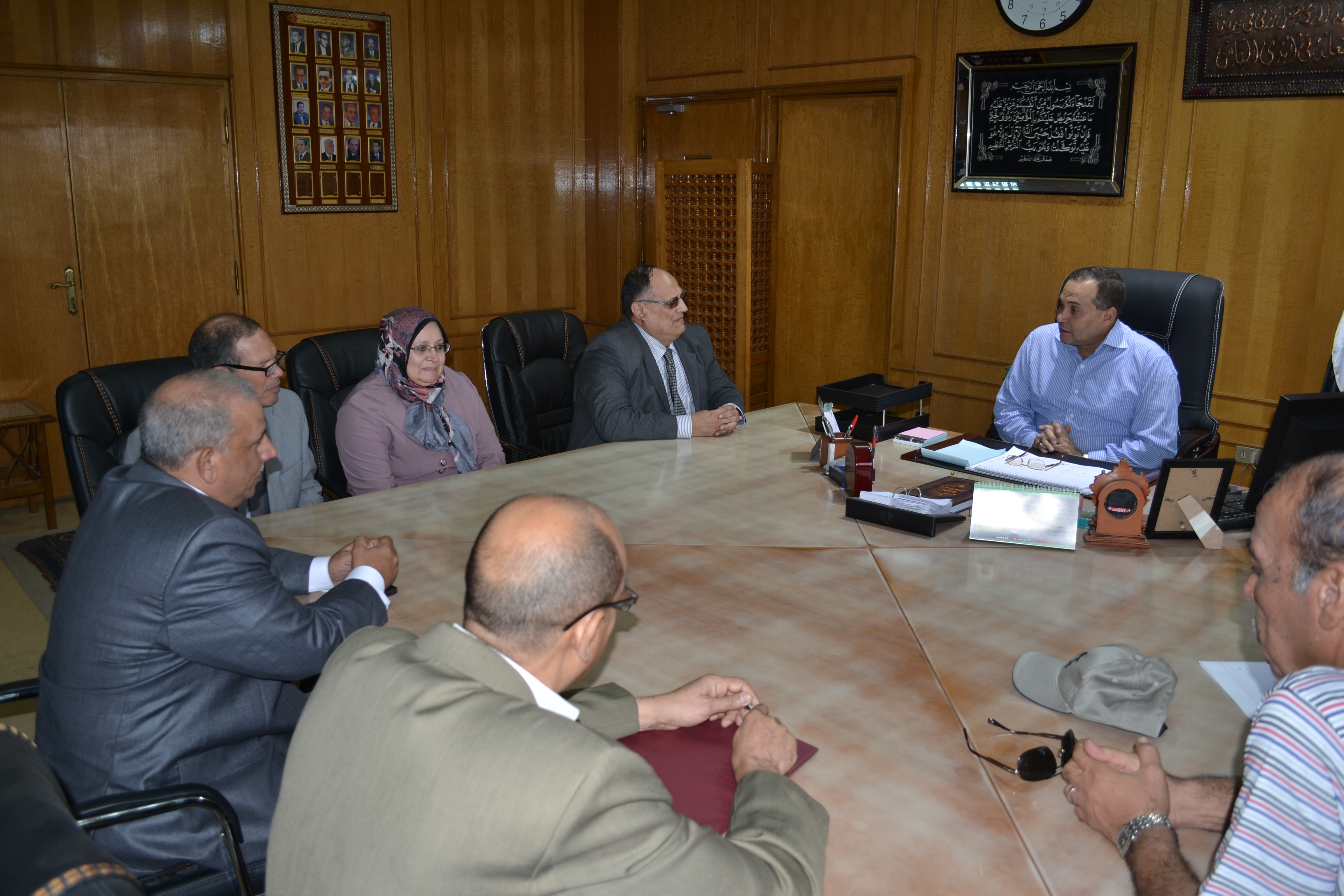 محافظ الاسماعيلية يلتقى ممثلى “المالية” لمناقشة مشروع ميكنة الوحدات الحسابية