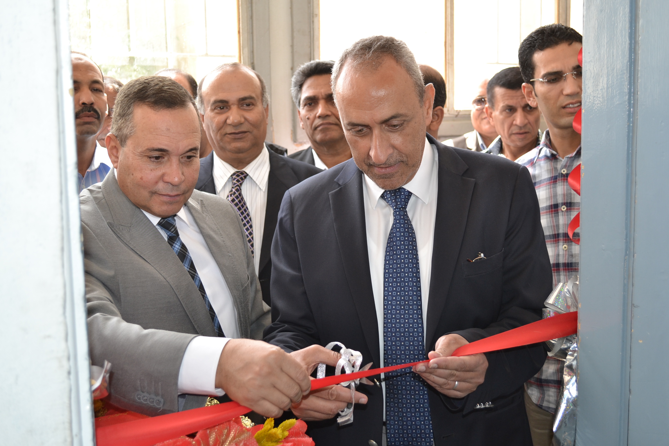 “وزير الزراعة” يسلم 150 رأس ماعز عشار لـ 50 أسرة من محدودى الدخل بالاسماعيلية