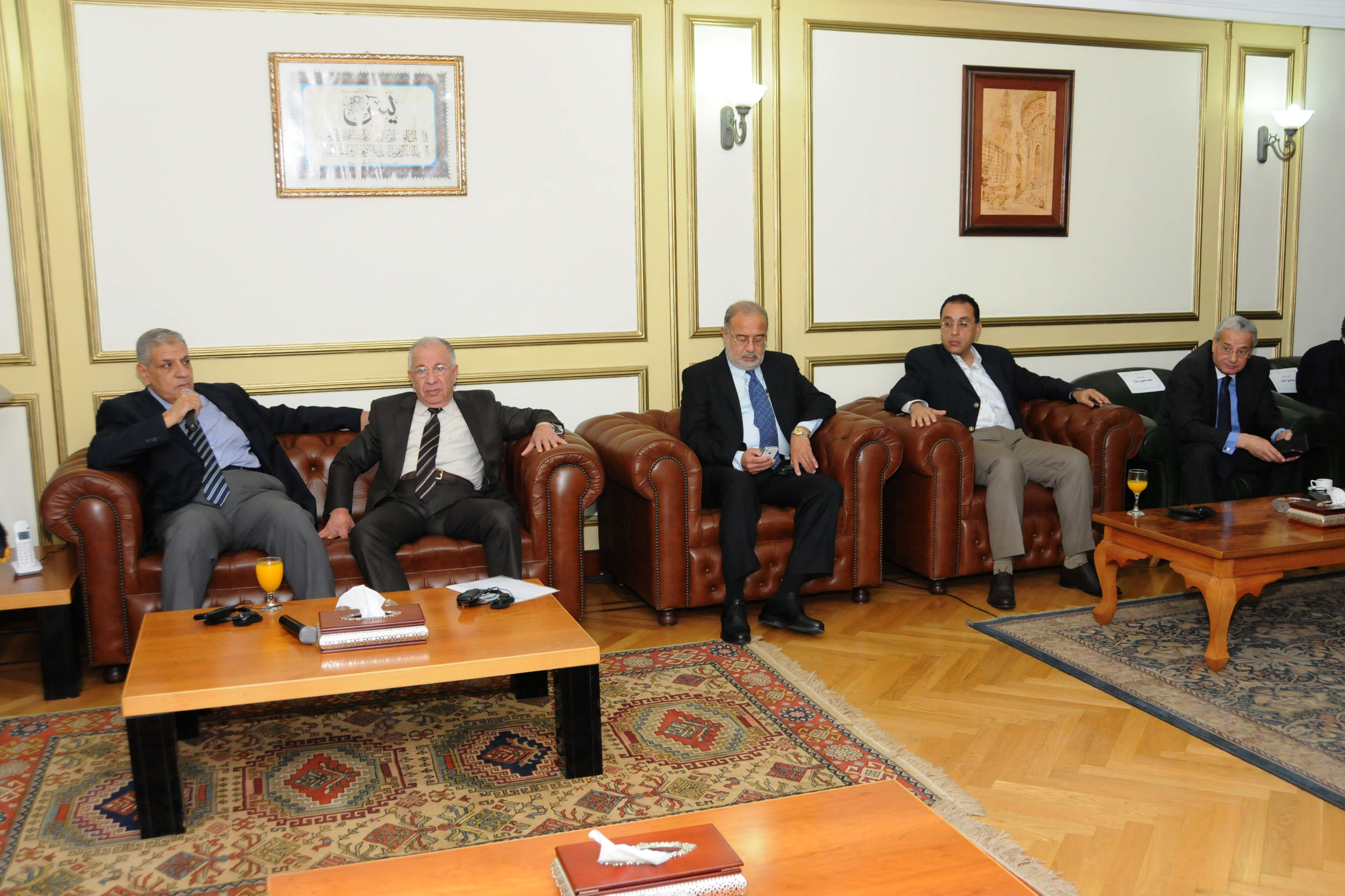 محلب : إرادة المصريين باختيار رئيس الجمهورية ستعيد مصر بقوة إلى الاتحاد الافريقى