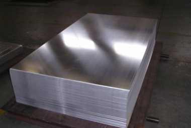 استقرار أسعار الخامات المعدنية الحديدية خلال تعاملات يوليو الجارى