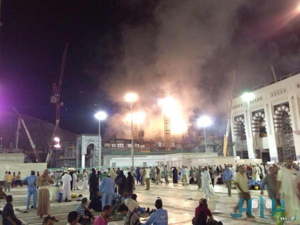 إخماد حريق في توسعة المسجد الحرام بمكة