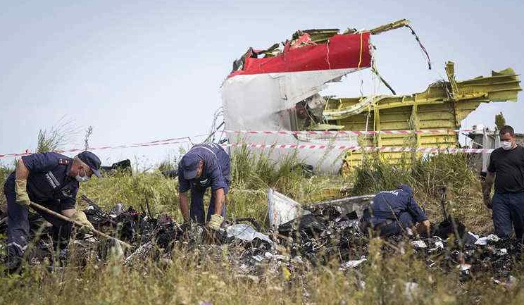 الطائرة الماليزية.. مجلس الأمن يصوت بالإجماع على قرار يندد بالحادثة وروسيا تتهم أوكرانيا بالتورط
