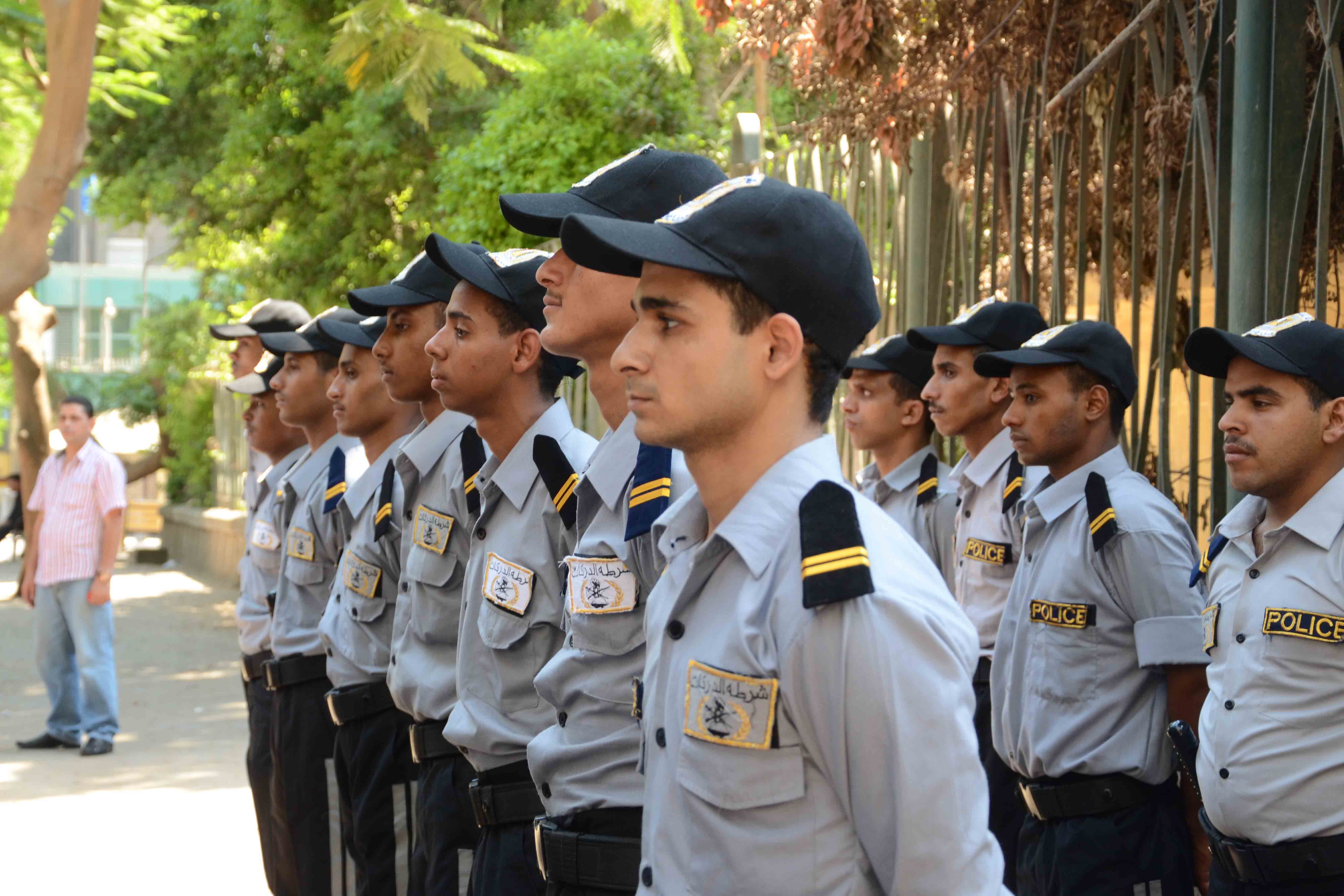 عسكرى الدرك فى حى الزمالك