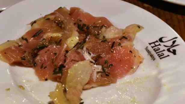 اليابان..سلع حلال وصيرفة إسلامية لجذب السياح المسلمين