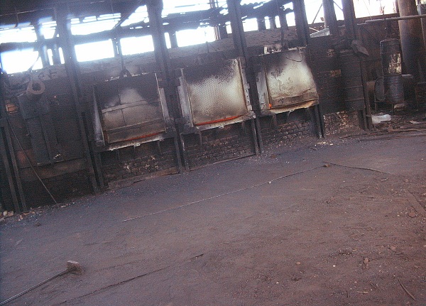 «العكرشة» مدينة صناعية منسية.. 1300 مصنع بدون خدمات ومرافق ورخص تشغيل