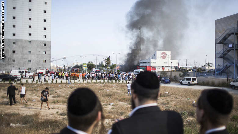 الجرف الصامد والعصف المأكول.. صور من غزة وإسرائيل