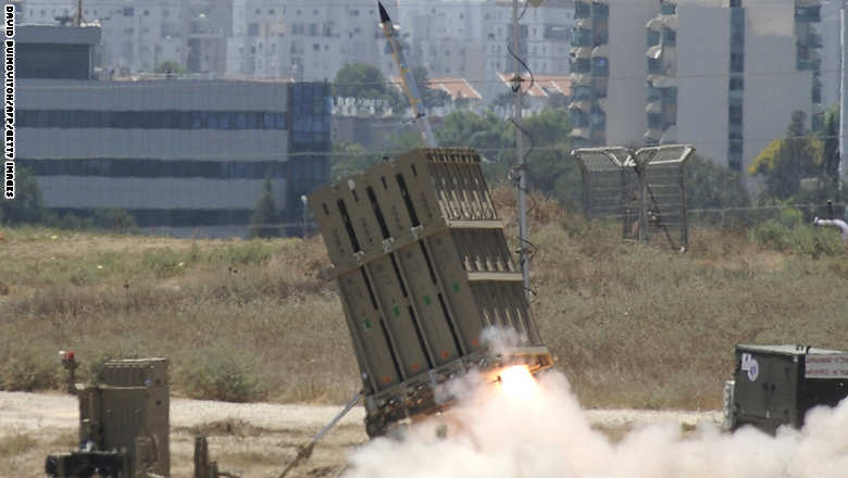 الجرف الصامد والعصف المأكول.. صور من غزة وإسرائيل