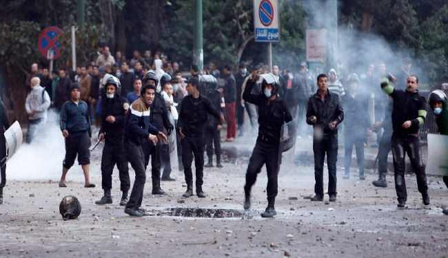 3 قتلى في اشتباكات بين الأمن ومؤيدين للإخوان وقتيلان في انفجار