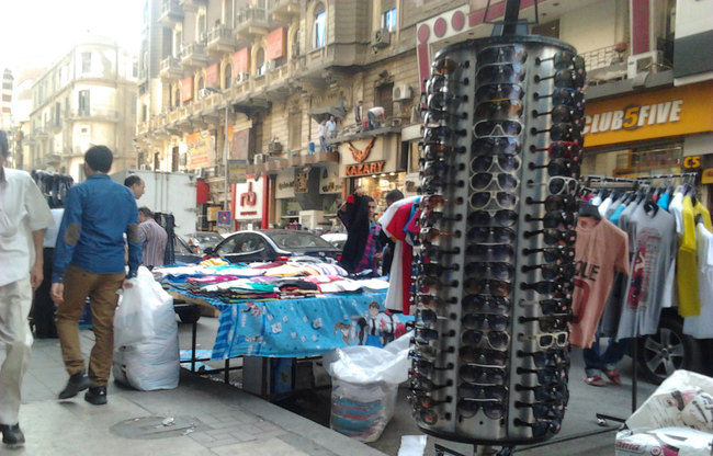 مجلس الوزراء: نقل الباعه الجائلين من شارع قصر النيل وعبد الخالق ثروت الاحد المقبل