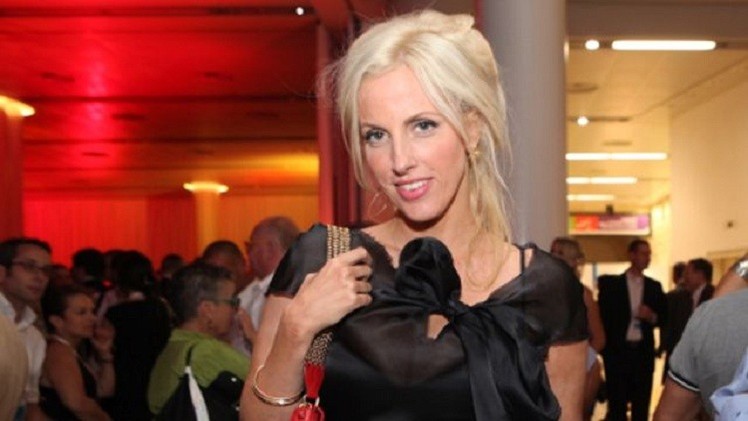 عشيقة سيف الإسلام السابقة تخجل من بلدها إسرائيل وتدعم فلسطين