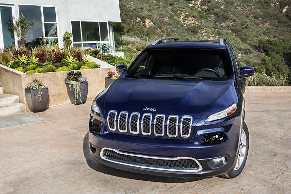 بالصور.. أكثر السيارات تعرضاً للسرقة في أمريكا خلال عام 2014