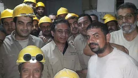 عودة احمد عز للعمل وزيارة مصنع حديد عز