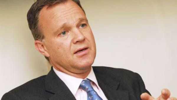 استقالة وزير الخارجية البريطاني لعدم تغطية راتبه لمصروفاته