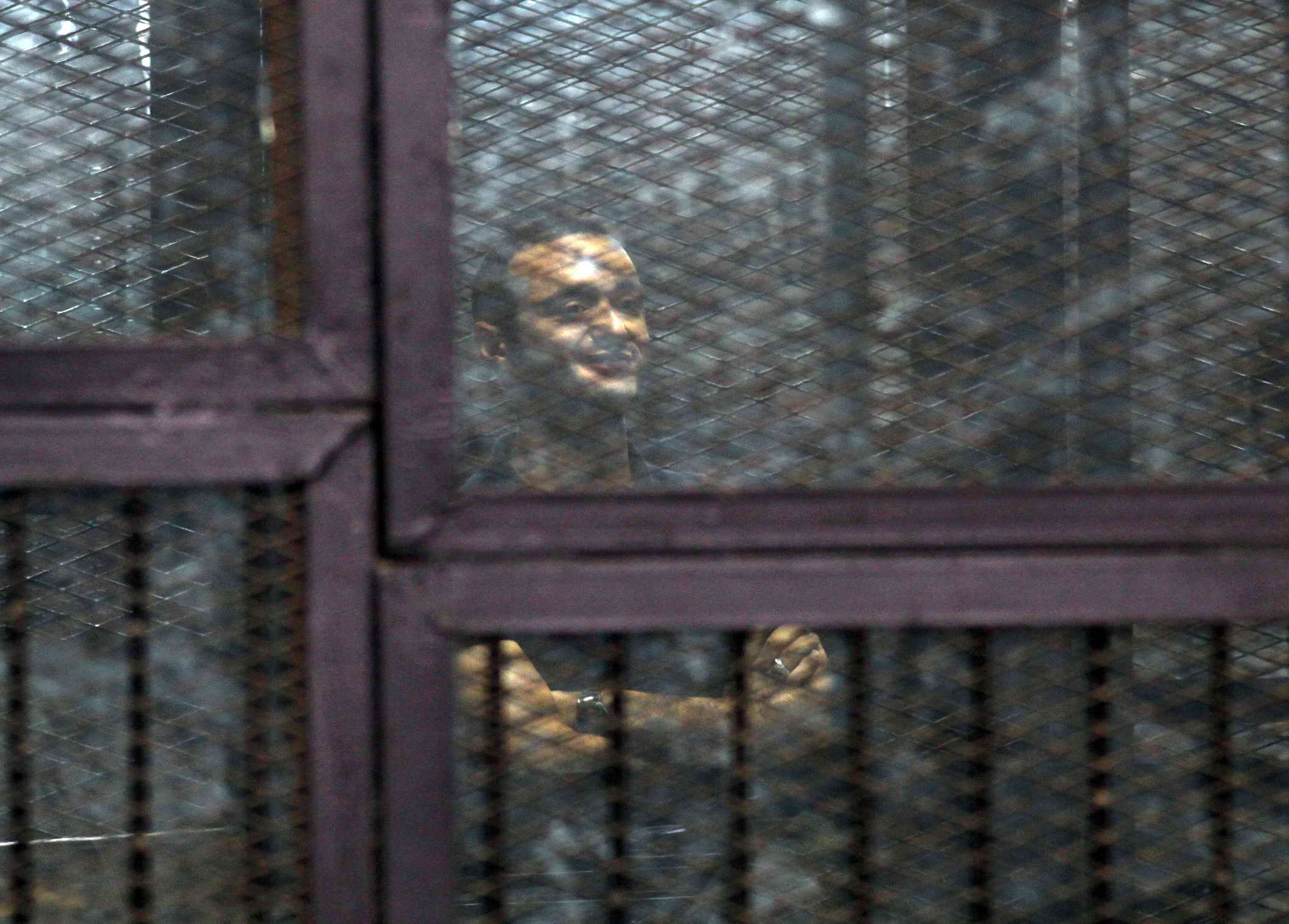 محاكمة احمد دومة