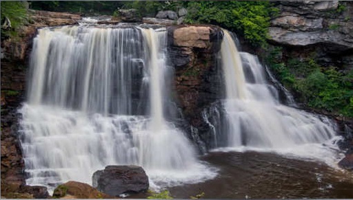 بالصور.. شلالات مذهلة في الولايات المتحدة الأمريكية