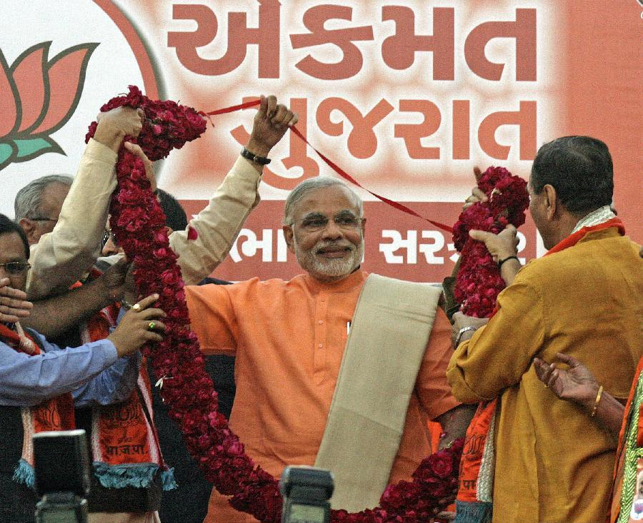 الحكومة الهندية الجديدة تزحف فى طريق الضباب