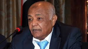 رئيس الوزراء اليمني يتقدم باستقالته ويتهم عبد ربه منصور بالانفراد بالسلطة