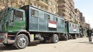 وصول تشكيلات أمنية لمحيط جامعة القاهرة.. وطلاب الإخوان يتظاهرون