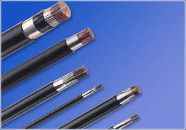 حلمى : التنسيق مع القوات المسلحة فى كافة الأمور المتعلقة بكابلات الاتصالات