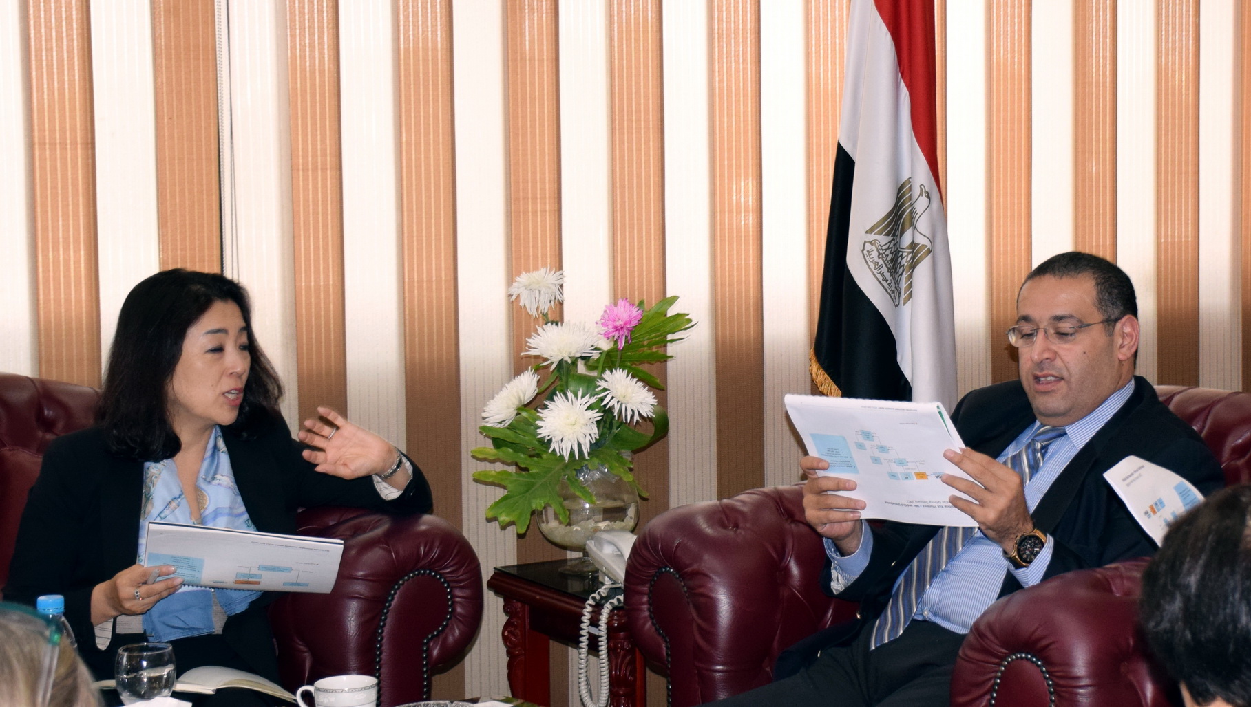 سالمان يناقش ضمانات الاستثمار مع خبراء البنك الدولي والوكالة الدولية لضمان المخاطر