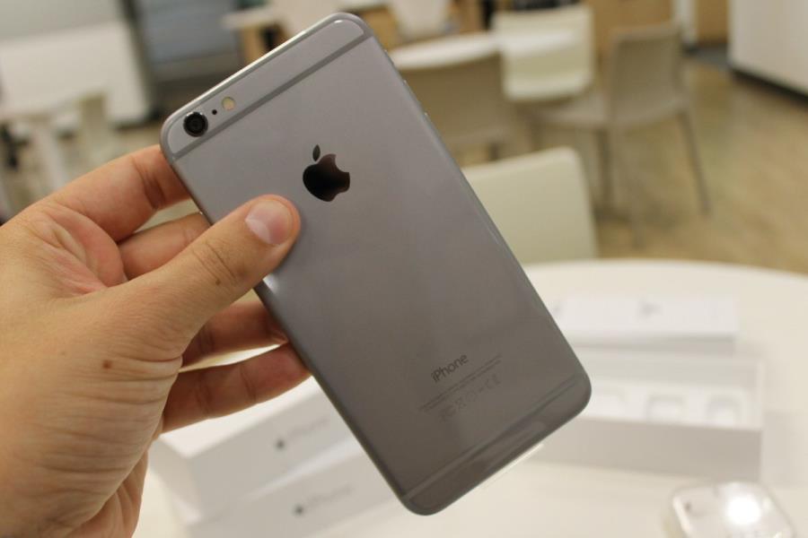 بالصور.. أول صور حقيقية للجيل الجديد من آيفون فور طرحه