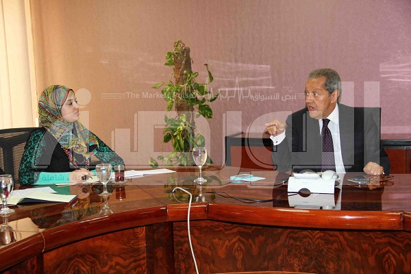 وزير الصناعة: لن نطرح رخصاً للحديد والأسمنت قبل حل أزمة الطاقة.. والاستثمارات الجديدة فى القطاعين قد تتوقف لعامين