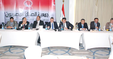 “الصناع المصريون ” تتقدم بورقة عمل للإصلاح الإقتصادي