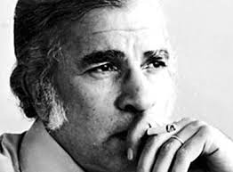 السيرة الذاتية لـ “أحمد رجب” عميد الكتابة الساخرة بـ”نص كلمة”