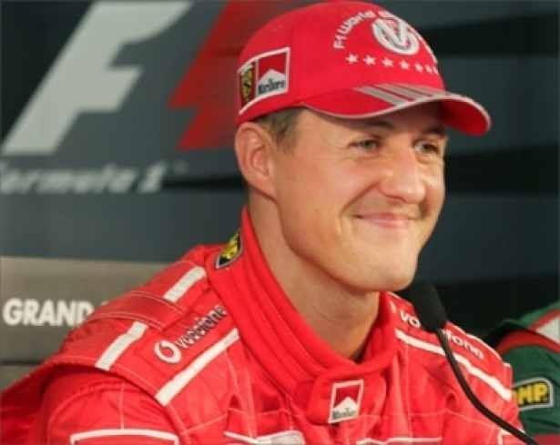 شوماخر أسطورة فورمولا 1 السابق يغادر المستشفى الى منزله