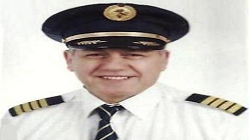 أشرف عبد الباقى نقيب الطيارين