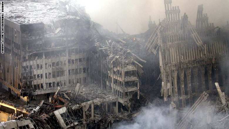 مراحل ظهور واختفاء برجي مركز التجارة العالمي من وسط نيويورك