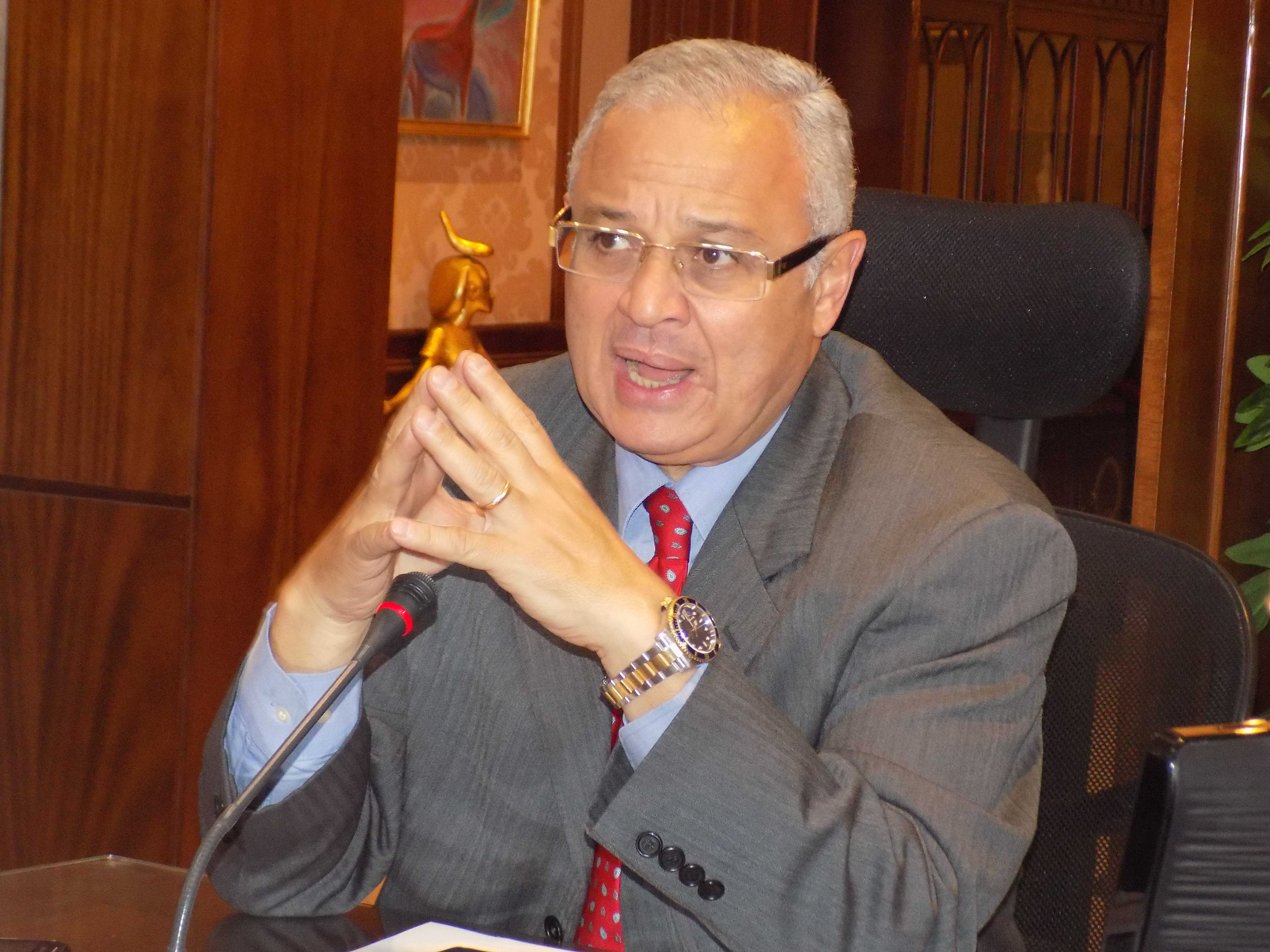 وزير السياحة