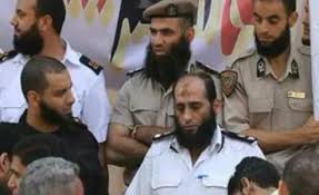 الضباط الملحتين