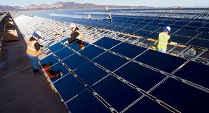 “فرست سولار” تتفاوض مع 4 مستثمرين لانشاء محطات للطاقة الشمسية بمصر