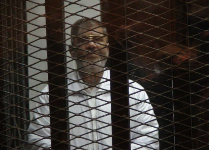 بدء جلسة محاكمة مرسي في قضية “وادى النطرون”