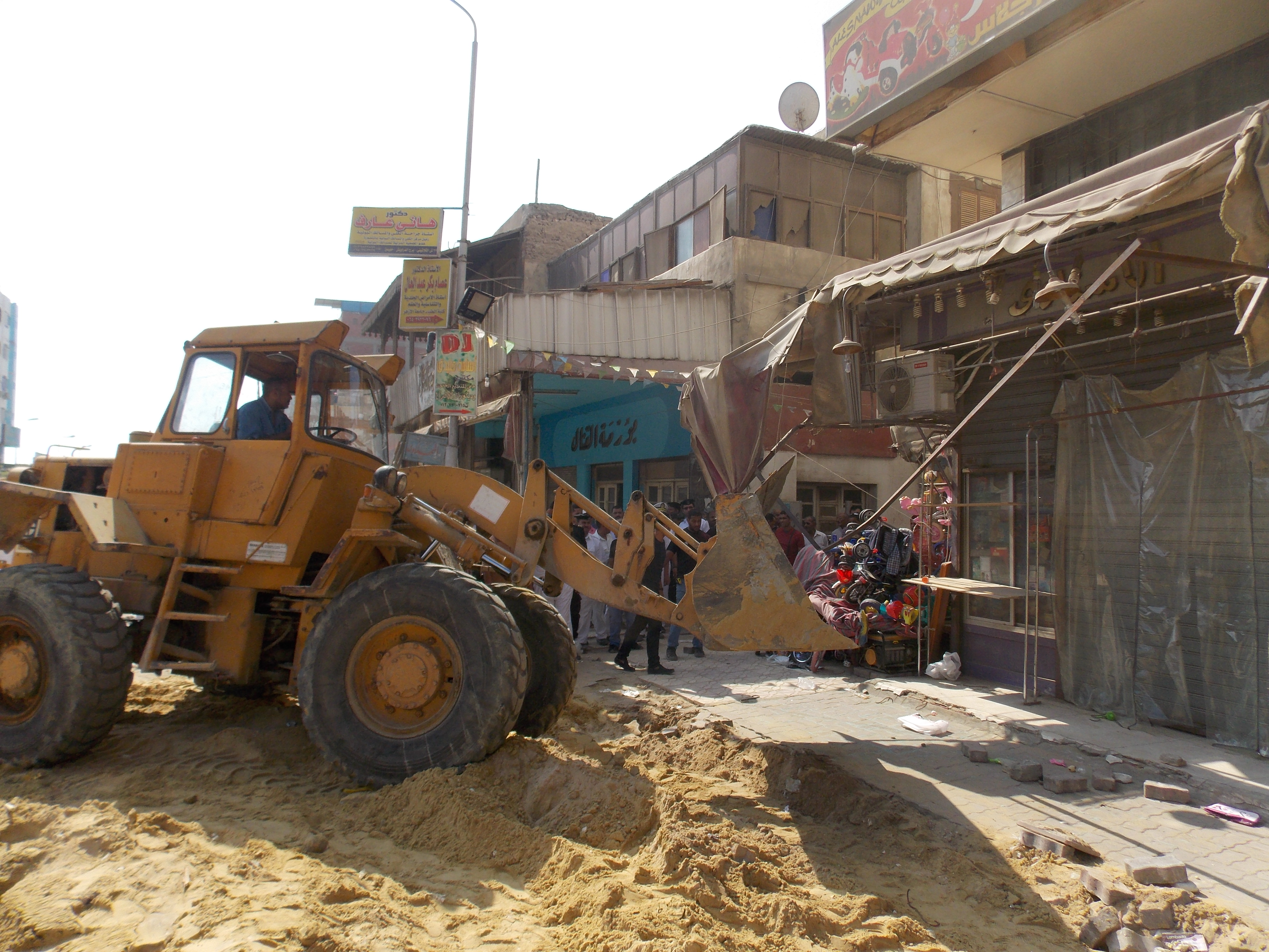 حمله مكبرة لإزاله التعديات على أملاك الدولة ورفع الاشغالات بالإسماعيلية