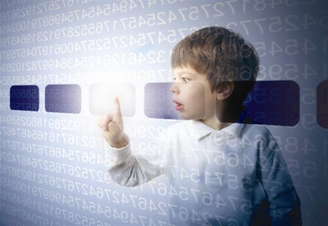 العزلة الرقمية ووحدة الشباب