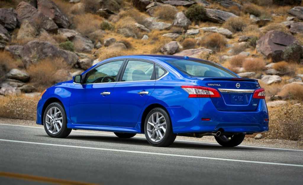 مواصفات واسعار نيسان سنترا اس في 2015 SV