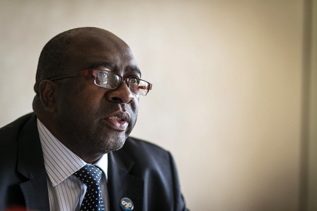 وزير المالية لجنوب افريقيا