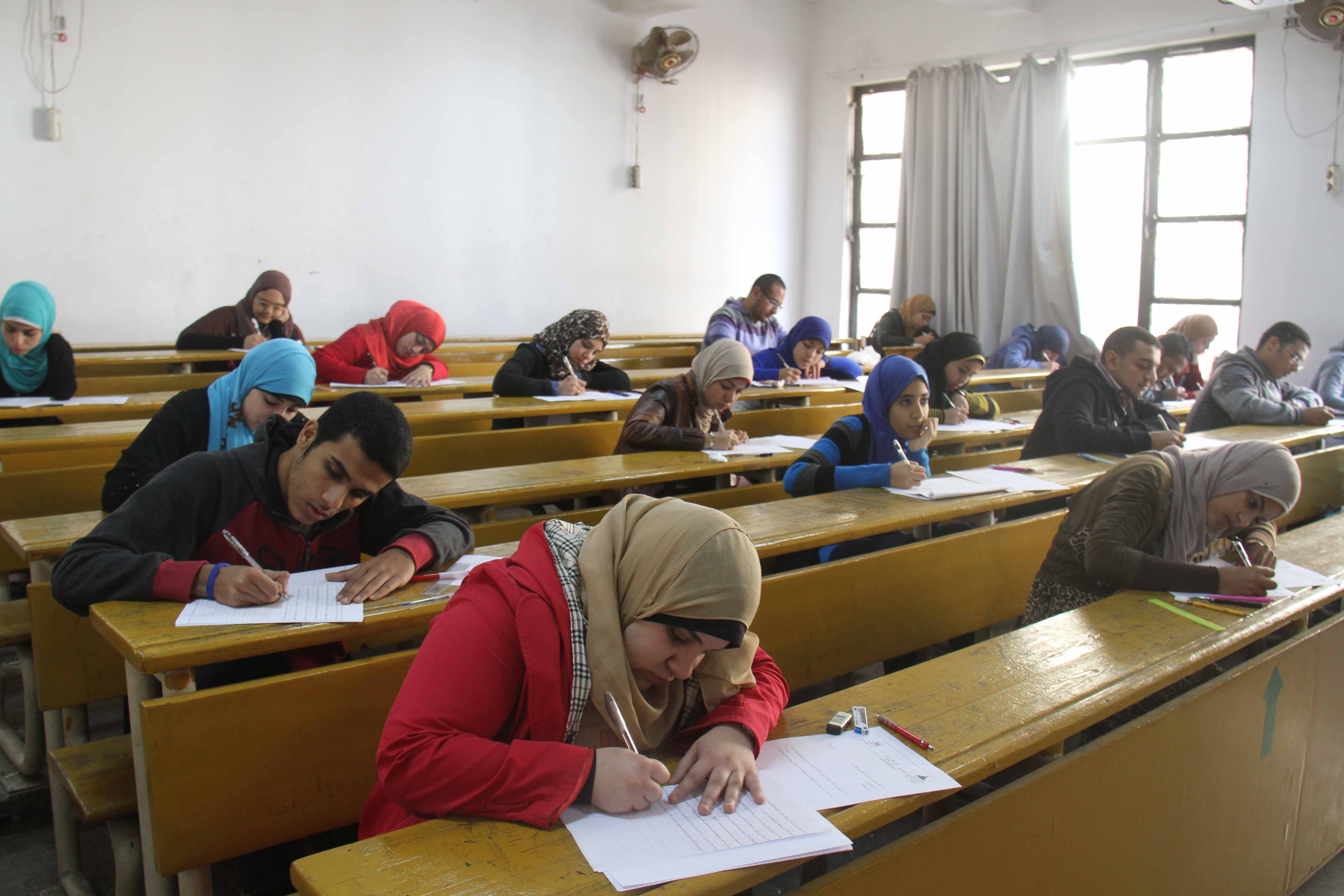 طلبة الجامعات