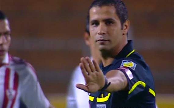 الحكم محمود عاشور