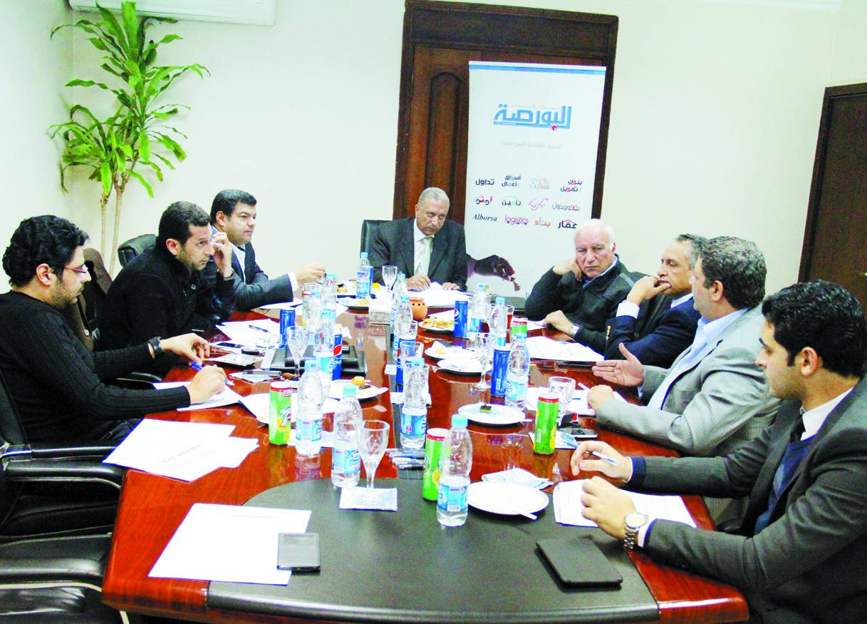 اجتماع لجنة توصيات القمة السنوية لصناعة السيارات