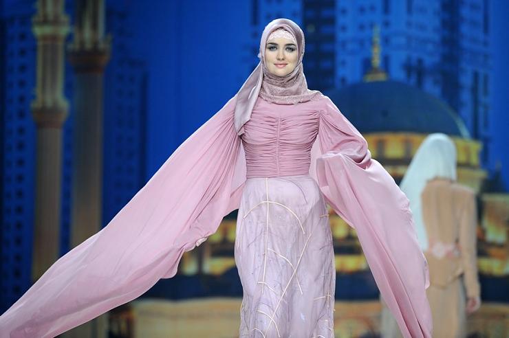 كيف تصبحين عارضة أزياء ؟