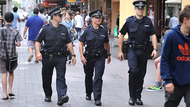 الشرطة الاسترالية تقتحم مقهي سيدني لتحرير الرهائن المحتجزين من جانب إيراني